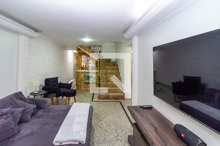 Sala de Estar de casa para alugar com 3 quartos, 300m² em Vila Lucia, São Paulo