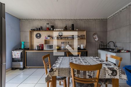 Casa à venda com 880m², 3 quartos e 2 vagasCozinha