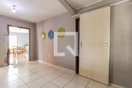 Casa à venda com 880m², 3 quartos e 2 vagasCorredor