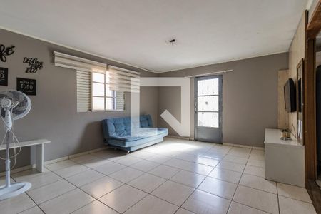 Sala 2 de casa à venda com 3 quartos, 880m² em Chácara das Pedras, Porto Alegre