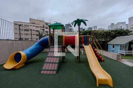 Apartamento à venda com 125m², 4 quartos e 2 vagasÁrea comum - Playground