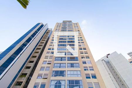 Apartamento à venda com 125m², 4 quartos e 2 vagasFachada