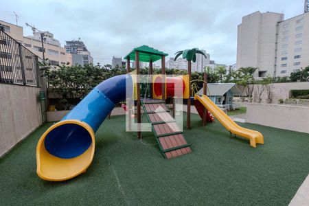 Apartamento à venda com 125m², 4 quartos e 2 vagasÁrea comum - Playground