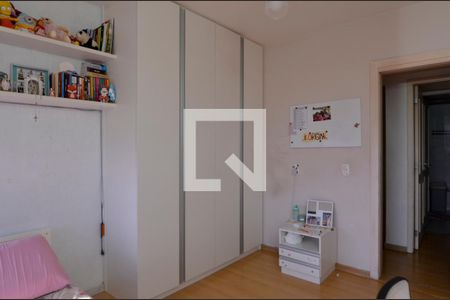 Apartamento para alugar com 182m², 5 quartos e 2 vagas Apartamento para alugar com 182m², 5 quartos e 2 vagasQuarto 3