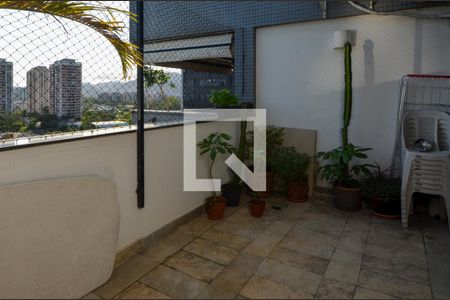 Apartamento para alugar com 182m², 5 quartos e 2 vagas Apartamento para alugar com 182m², 5 quartos e 2 vagasVaranda do quarto 2