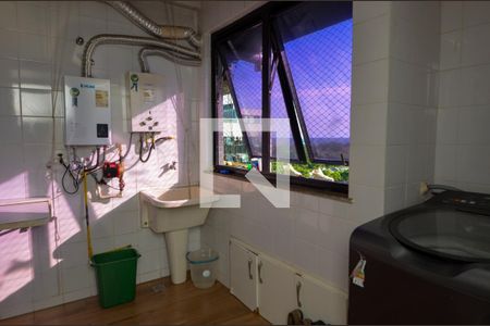 Apartamento para alugar com 182m², 5 quartos e 2 vagas Apartamento para alugar com 182m², 5 quartos e 2 vagasÁrea de Serviço