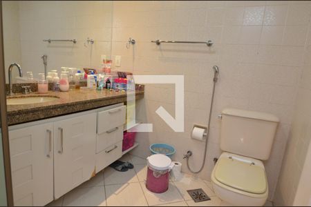 Apartamento para alugar com 182m², 5 quartos e 2 vagas Apartamento para alugar com 182m², 5 quartos e 2 vagasBanheiro da Suíte 2