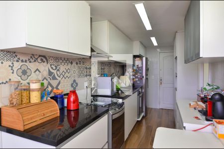 Apartamento para alugar com 182m², 5 quartos e 2 vagas Apartamento para alugar com 182m², 5 quartos e 2 vagasCozinha