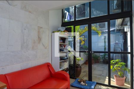 Apartamento para alugar com 182m², 5 quartos e 2 vagas Apartamento para alugar com 182m², 5 quartos e 2 vagasQuarto 2