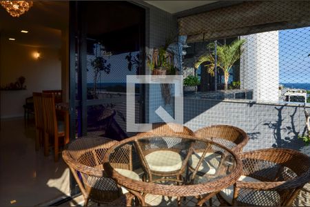 Apartamento para alugar com 182m², 5 quartos e 2 vagas Apartamento para alugar com 182m², 5 quartos e 2 vagasVaranda