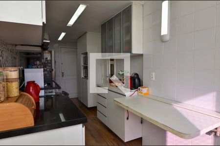 Apartamento para alugar com 182m², 5 quartos e 2 vagas Apartamento para alugar com 182m², 5 quartos e 2 vagasCozinha