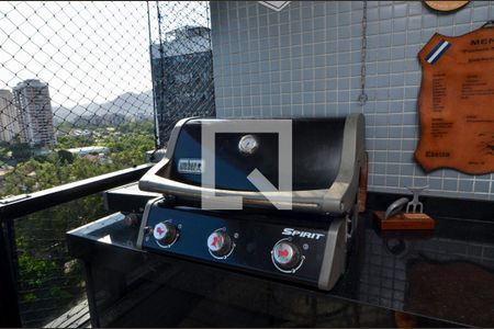 Apartamento para alugar com 182m², 5 quartos e 2 vagas Apartamento para alugar com 182m², 5 quartos e 2 vagasVaranda