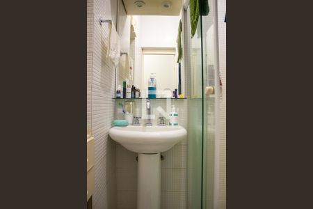 Studio à venda com 32m², 1 quarto e sem vaga Studio à venda com 32m², 1 quarto e sem vagaBanheiro