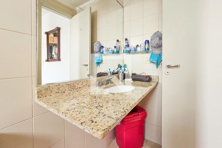 Apartamento para alugar com 176m², 4 quartos e 2 vagas Apartamento para alugar com 176m², 4 quartos e 2 vagasBanheiro da Suíte 3