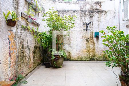 Casa à venda com 232m², 2 quartos e sem vagaQuintal