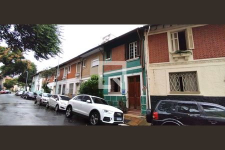 Casa à venda com 232m², 2 quartos e sem vagaFachada