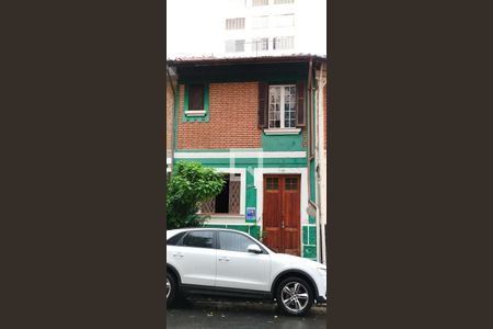 Casa à venda com 232m², 2 quartos e sem vagaFachada