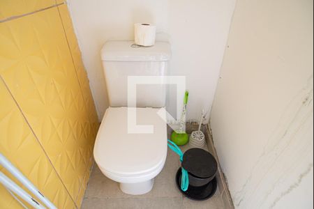 Casa à venda com 232m², 2 quartos e sem vagaBanheiro de Serviço