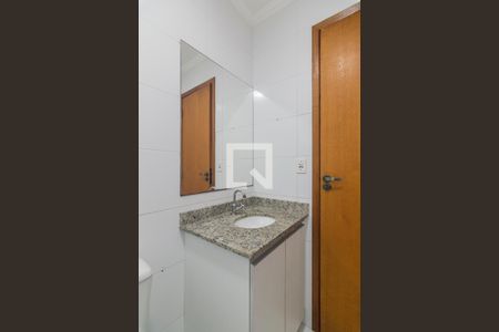 Banheiro da Suite de casa para alugar com 2 quartos, 70m² em Vila Pires, Santo André