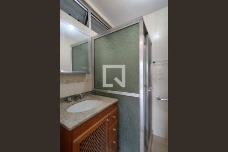 Apartamento para alugar com 111m², 3 quartos e 1 vaga Apartamento para alugar com 111m², 3 quartos e 1 vagaBanheiro da Suíte