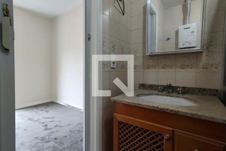 Apartamento para alugar com 111m², 3 quartos e 1 vaga Apartamento para alugar com 111m², 3 quartos e 1 vagaBanheiro da Suíte