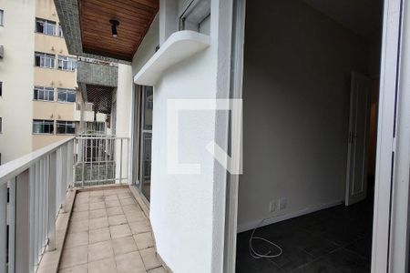 Apartamento para alugar com 111m², 3 quartos e 1 vaga Apartamento para alugar com 111m², 3 quartos e 1 vagaVaranda