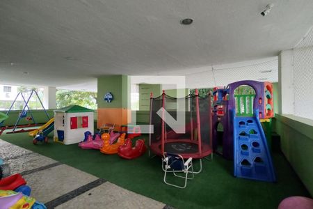 Apartamento para alugar com 111m², 3 quartos e 1 vaga Apartamento para alugar com 111m², 3 quartos e 1 vagaÁrea comum - Playground