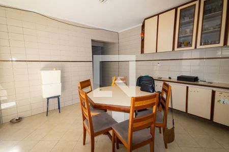 Casa à venda com 137m², 3 quartos e 2 vagas Casa à venda com 137m², 3 quartos e 2 vagasCozinha