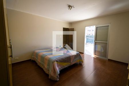 Casa à venda com 137m², 3 quartos e 2 vagas Casa à venda com 137m², 3 quartos e 2 vagasQuarto