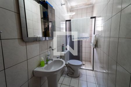 Casa à venda com 137m², 3 quartos e 2 vagas Casa à venda com 137m², 3 quartos e 2 vagasBanheiro 2