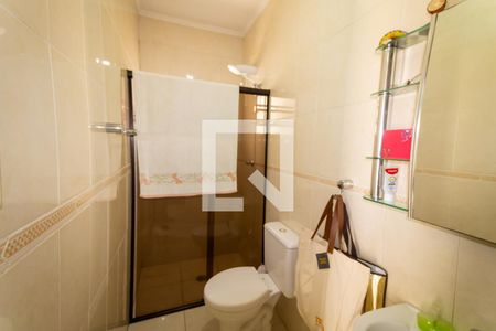 Casa à venda com 137m², 3 quartos e 2 vagas Casa à venda com 137m², 3 quartos e 2 vagasBanheiro