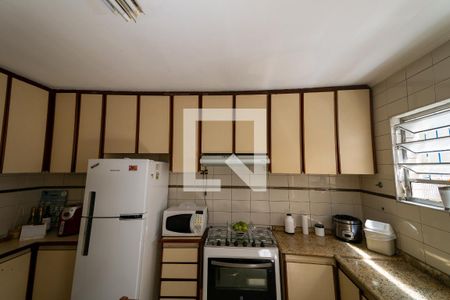Casa à venda com 137m², 3 quartos e 2 vagas Casa à venda com 137m², 3 quartos e 2 vagasCozinha