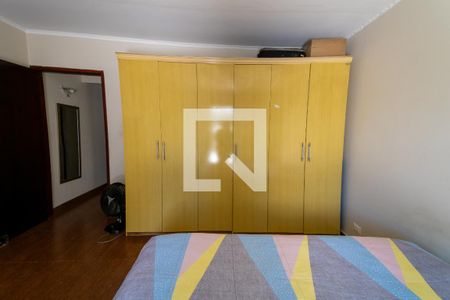 Casa à venda com 137m², 3 quartos e 2 vagas Casa à venda com 137m², 3 quartos e 2 vagasQuarto