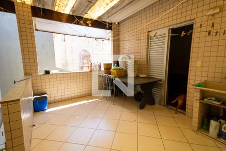 Casa à venda com 137m², 3 quartos e 2 vagas Casa à venda com 137m², 3 quartos e 2 vagasLavanderia