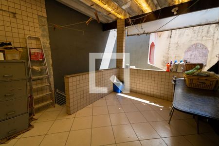 Casa à venda com 137m², 3 quartos e 2 vagas Casa à venda com 137m², 3 quartos e 2 vagasLavanderia