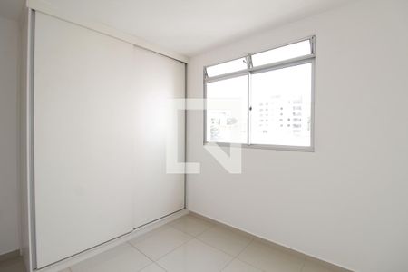 Suite de apartamento à venda com 2 quartos, 60m² em Castelo, Belo Horizonte