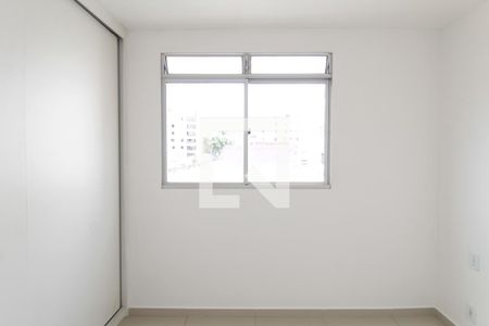 Suite de apartamento à venda com 2 quartos, 60m² em Castelo, Belo Horizonte