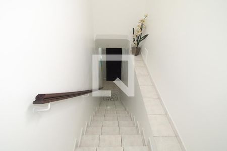 Casa à venda com 202m², 4 quartos e 5 vagasEscada