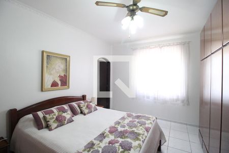 Casa à venda com 202m², 4 quartos e 5 vagasQuarto Suíte 1 