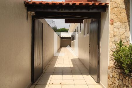 Casa à venda com 202m², 4 quartos e 5 vagasQuintal e garagem