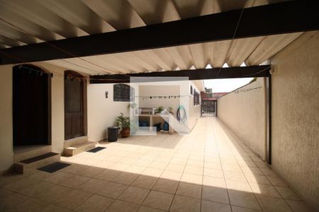 Casa à venda com 202m², 4 quartos e 5 vagasQuintal e garagem