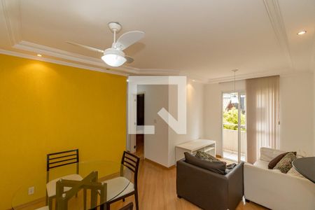 Sala de Estar/Jantar de apartamento para alugar com 2 quartos, 75m² em Mansões Santo Antônio, Campinas