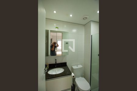 Banheiro de apartamento para alugar com 1 quarto, 31m² em Parque da Vila Prudente, São Paulo