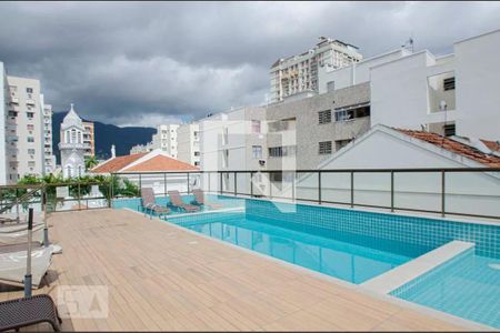 Apartamento à venda com 76m², 2 quartos e 1 vagaPiscina
