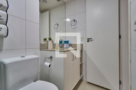 Apartamento à venda com 76m², 2 quartos e 1 vagaBanheiro Suite