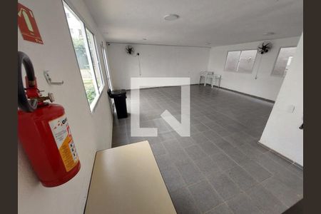 Apartamento para alugar com 45m², 2 quartos e sem vagaÁrea comum - Salão de festas