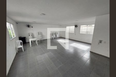 Apartamento para alugar com 45m², 2 quartos e sem vagaÁrea comum - Salão de festas