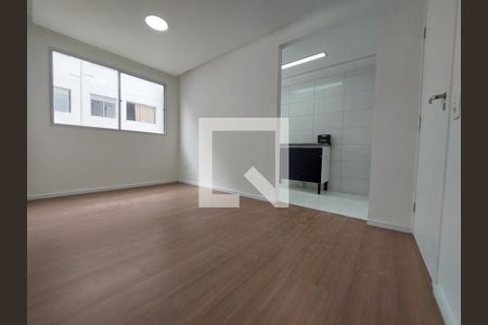 Sala/Cozinha de apartamento para alugar com 2 quartos, 45m² em Jardim do Lago, São Paulo