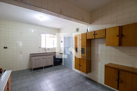 Casa para alugar com 250m², 3 quartos e 6 vagas Casa para alugar com 250m², 3 quartos e 6 vagasCozinha