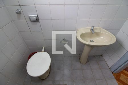 Casa para alugar com 250m², 3 quartos e 6 vagas Casa para alugar com 250m², 3 quartos e 6 vagasDetalhe Banheiro da Suíte